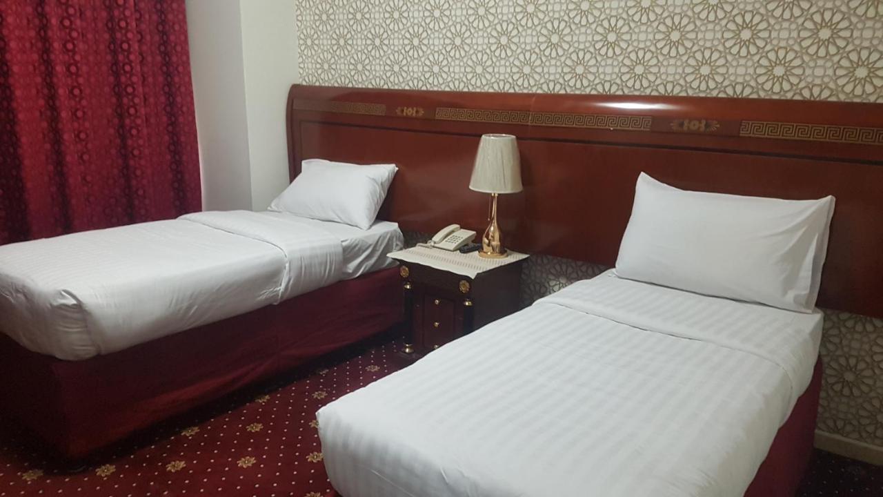 Karam Taibah Almasi Hotel Medina Eksteriør billede